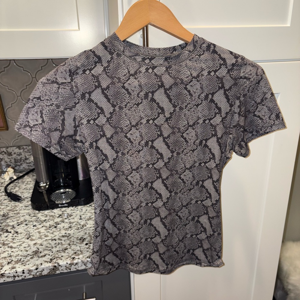 SKIMS Gray Snake Print Short Sleeve Tee